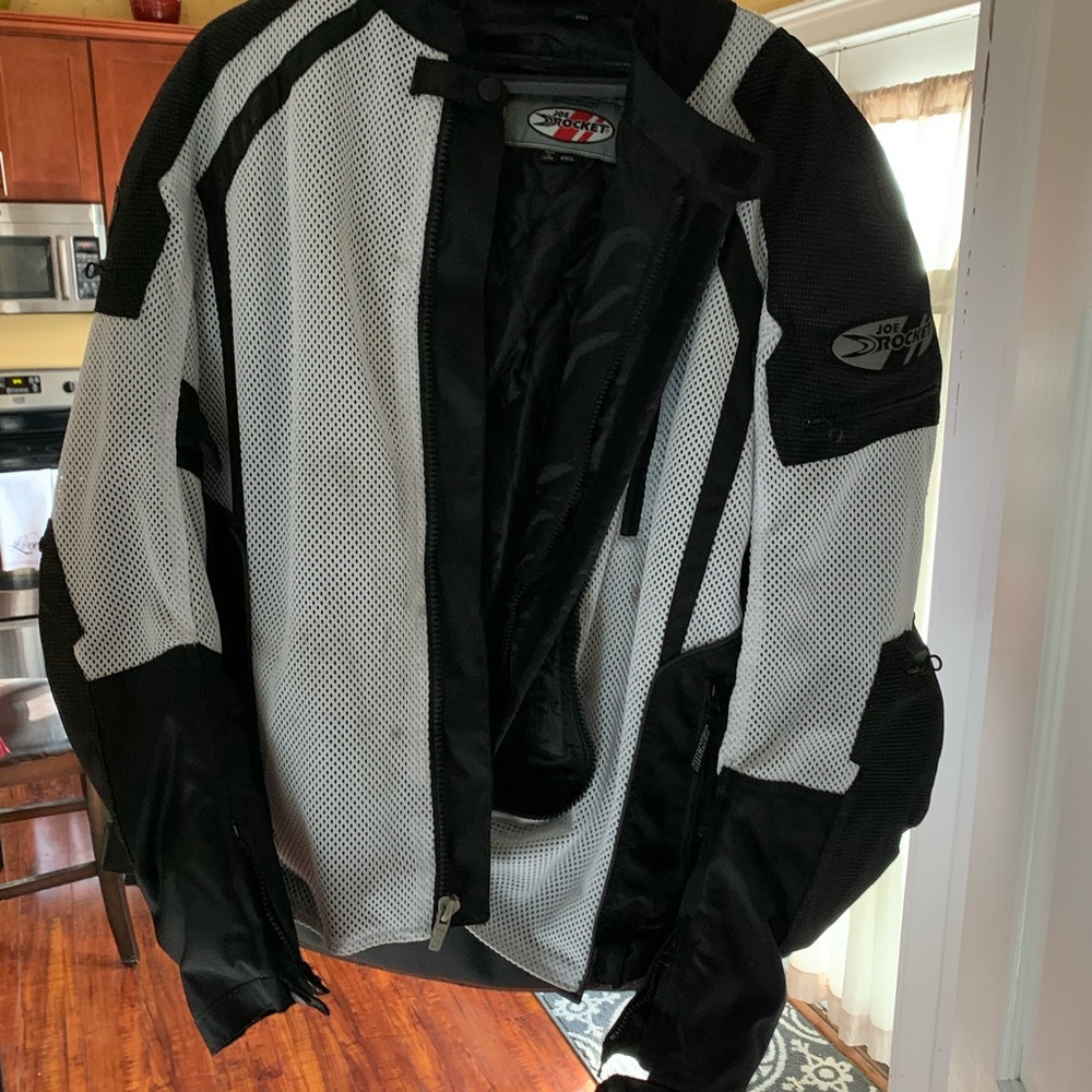 Motorcycle jacket
